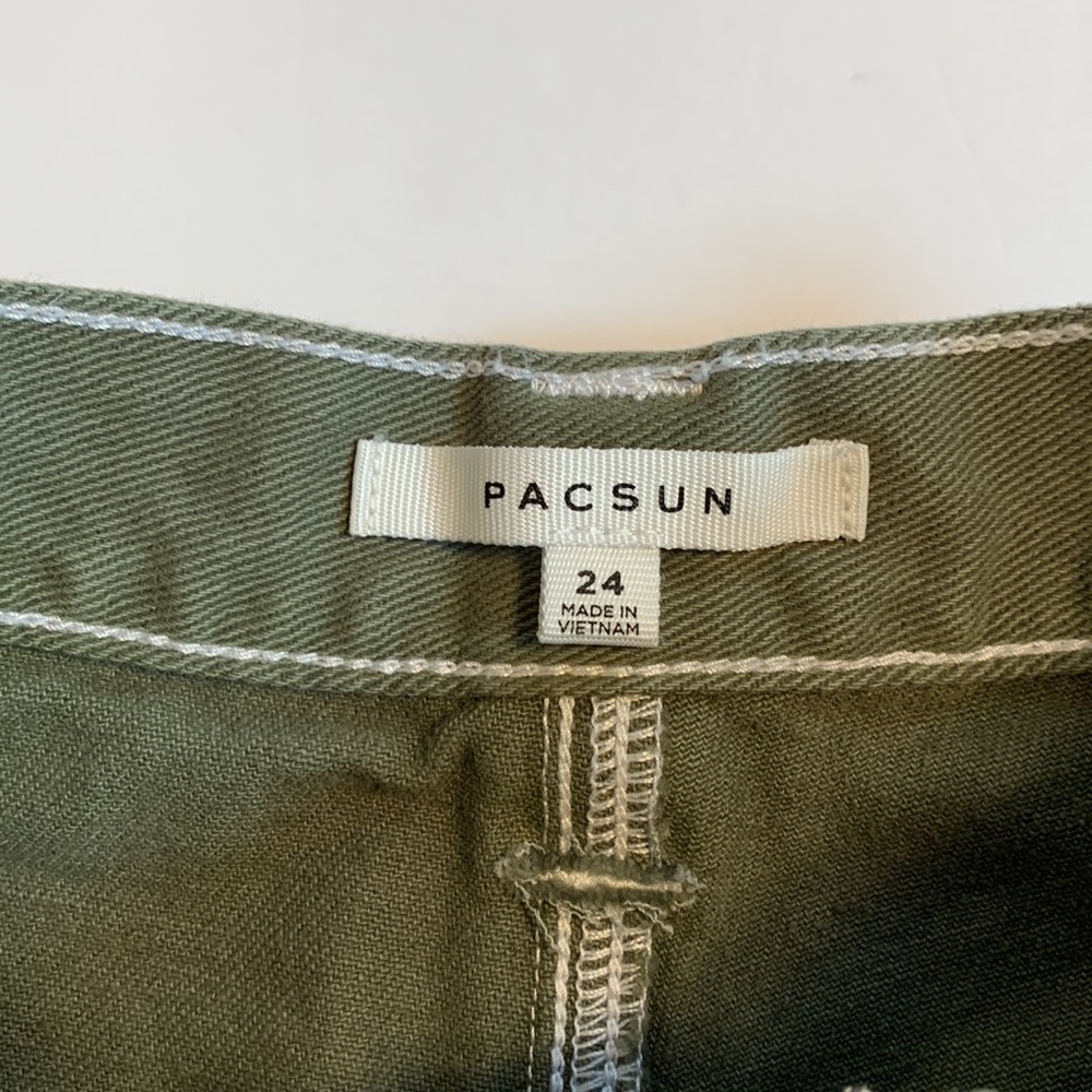 PacSun Women’s Jean Shorts - Picture 3 of 5